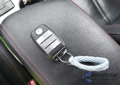 2018 Kia Optima Sx Turbo z USA, uszkodzony, nr VIN 5XXGW4L28JG204286